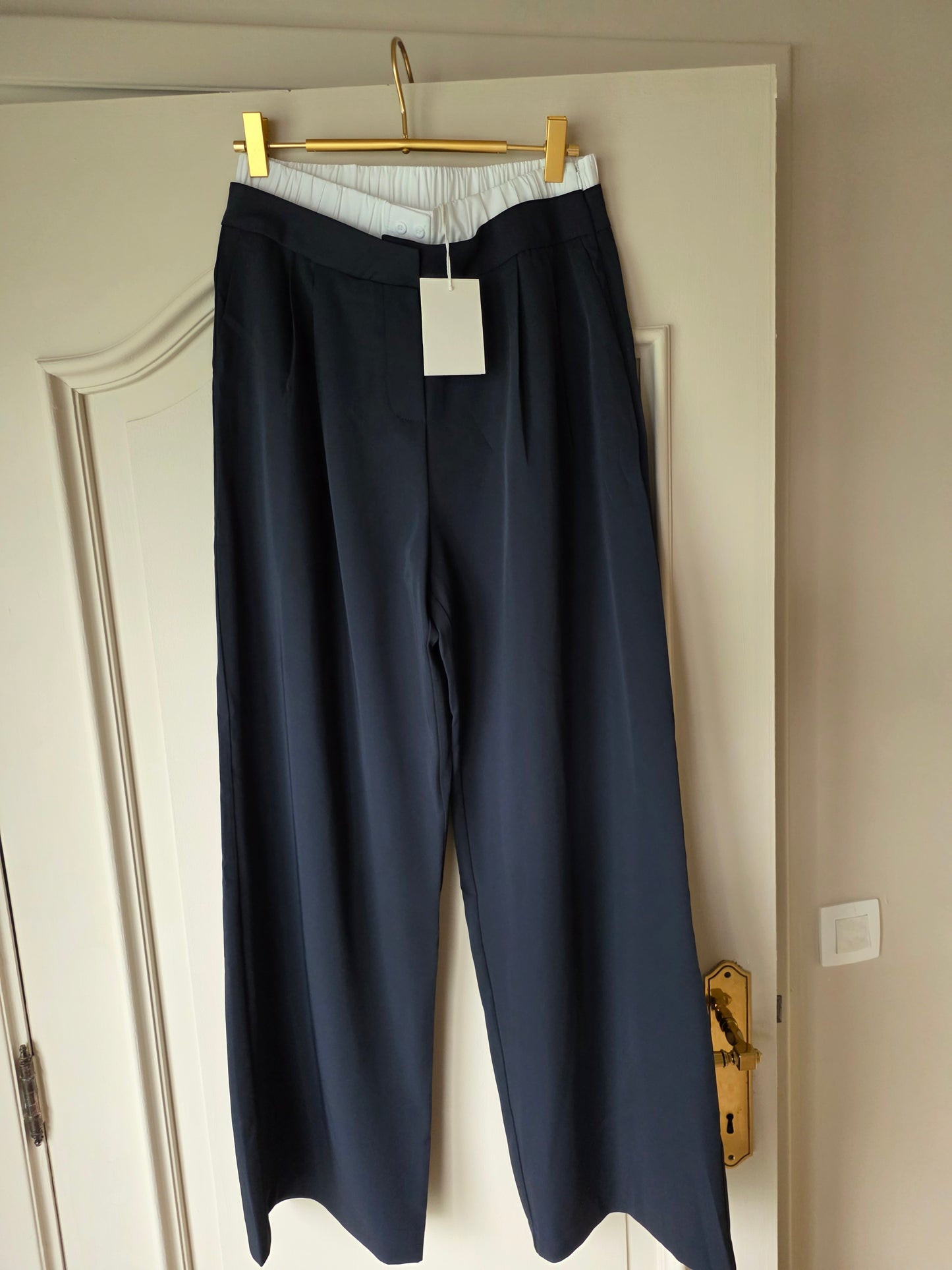 Navy Wide Leg Trousers – Contrast