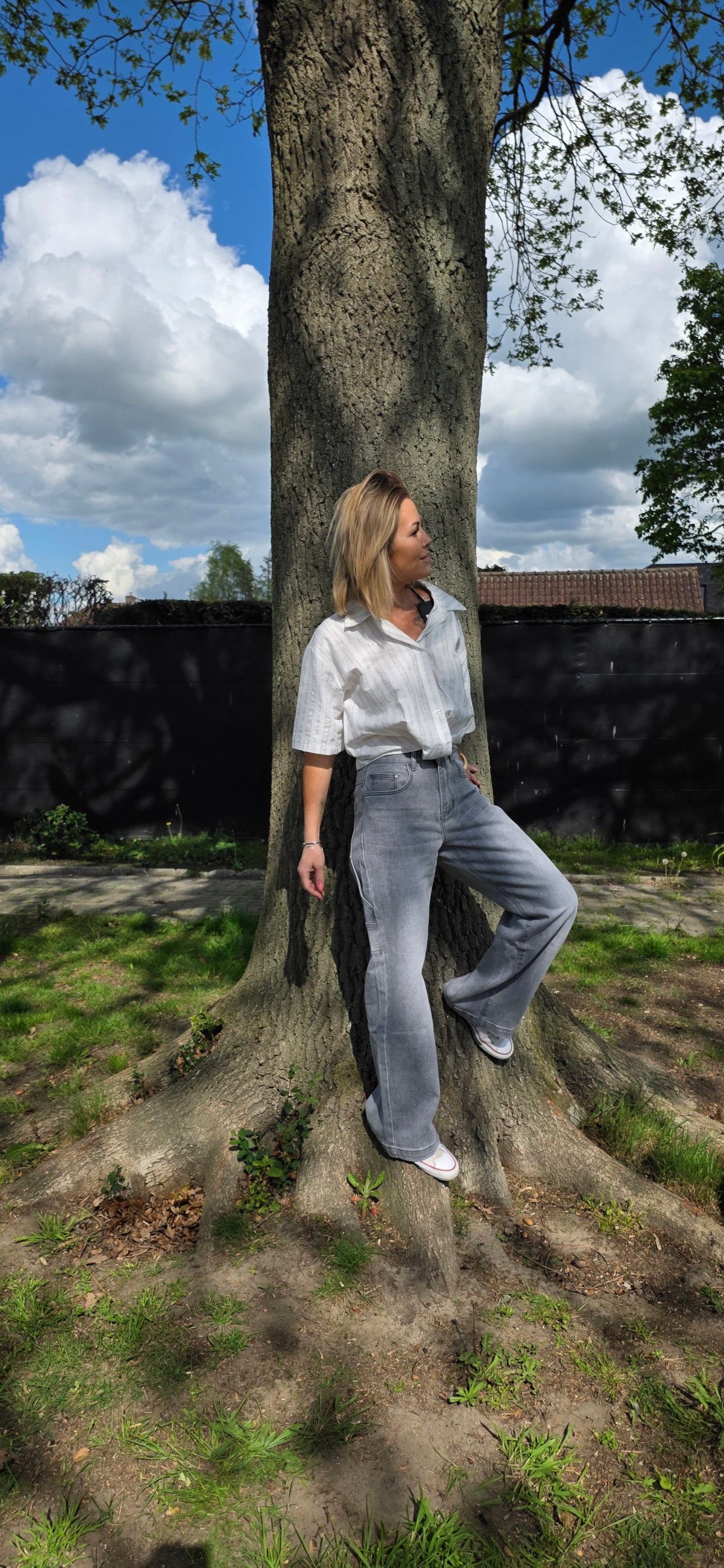 Striped Short Sleeve Twist Blouse – Light grey