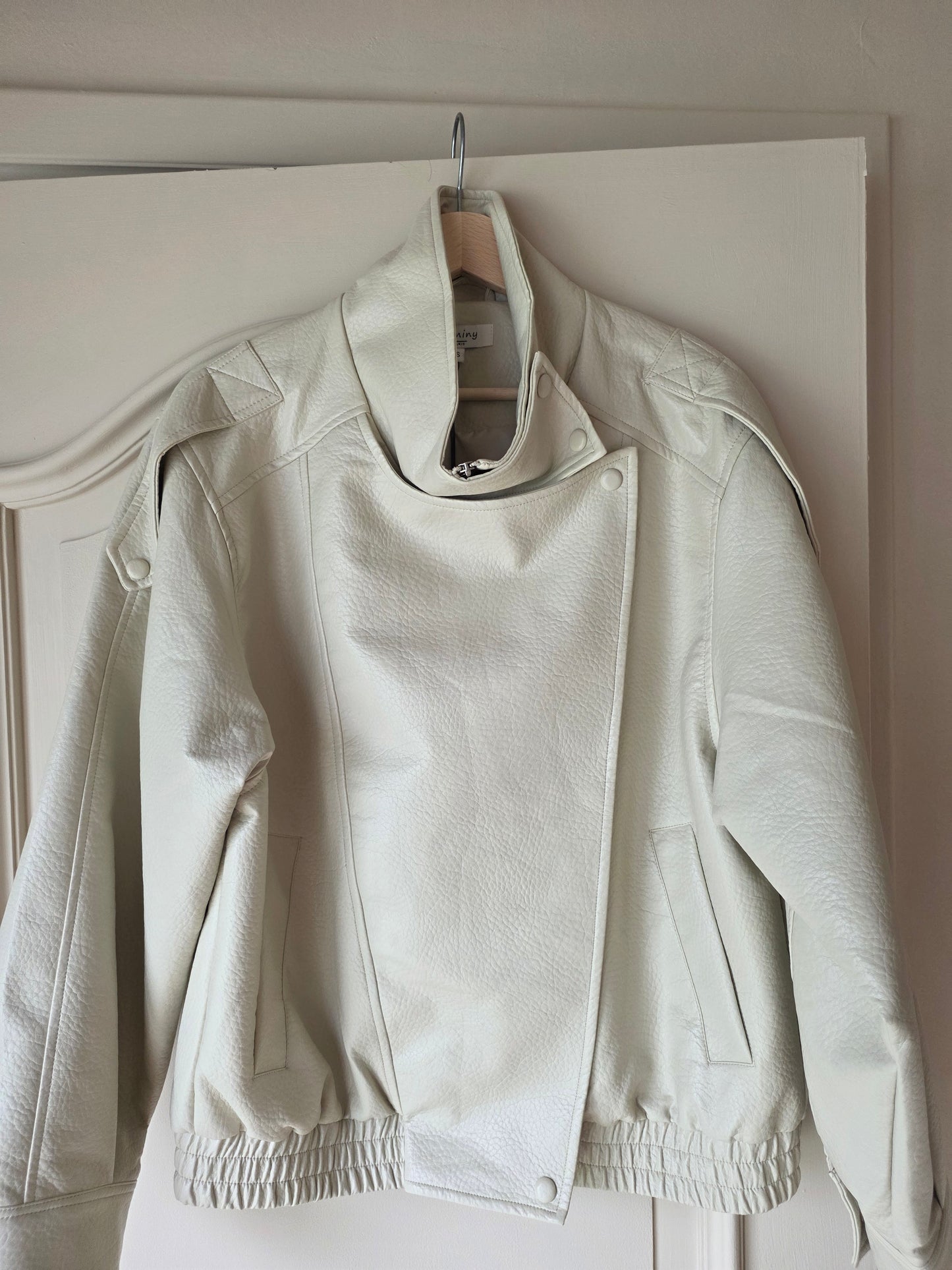Oversized Faux Leather Jacket – Crème