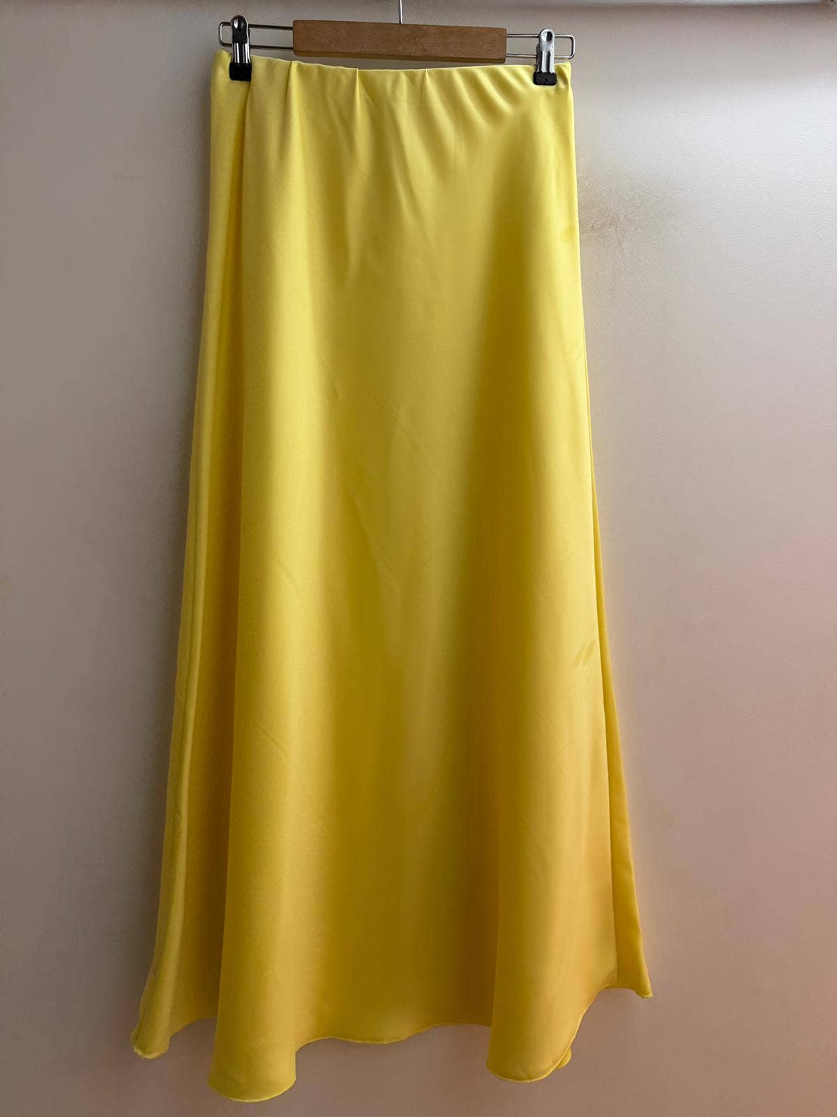 Long, fluid, and lightweight skirt