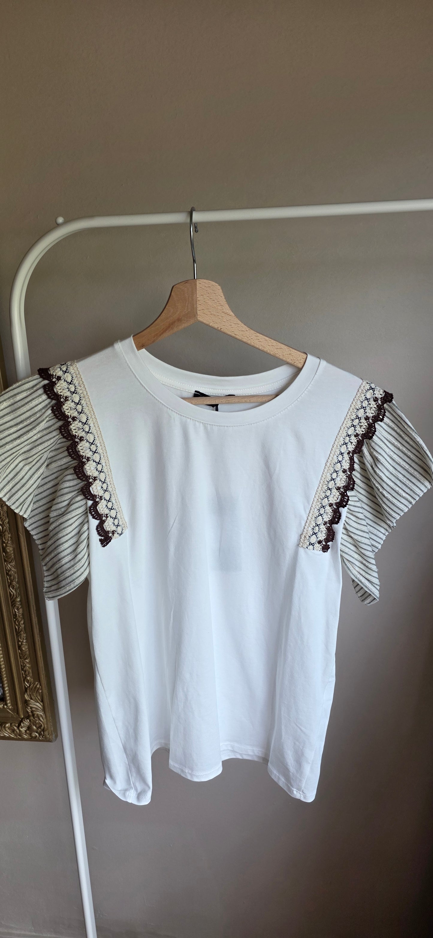 Statement Sleeve Top – White