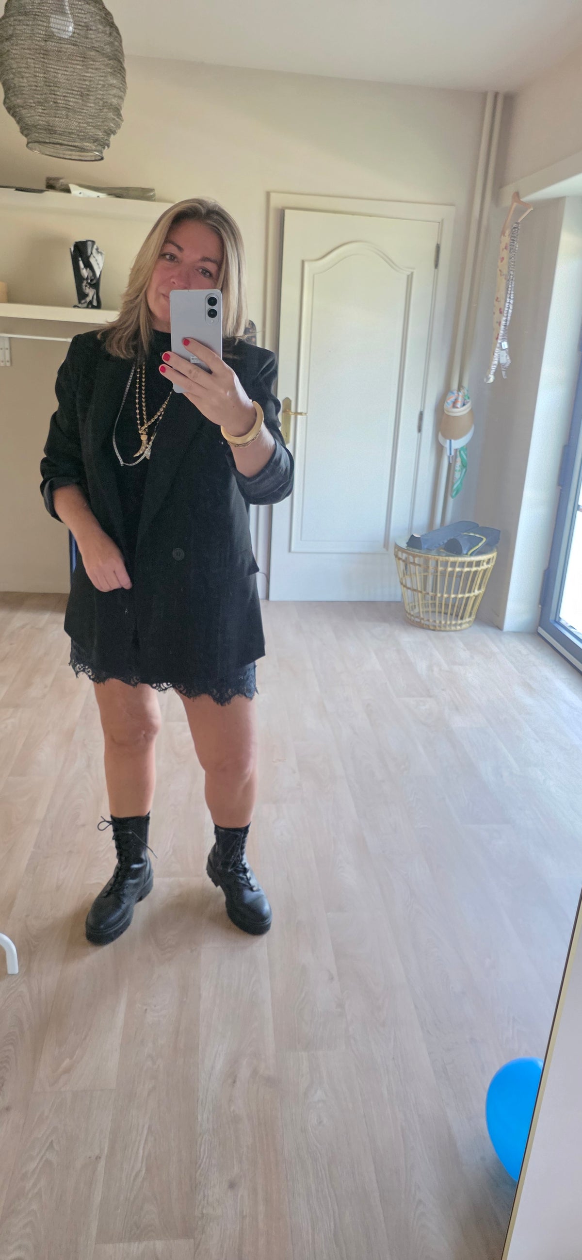 The Lace Mini Skirt