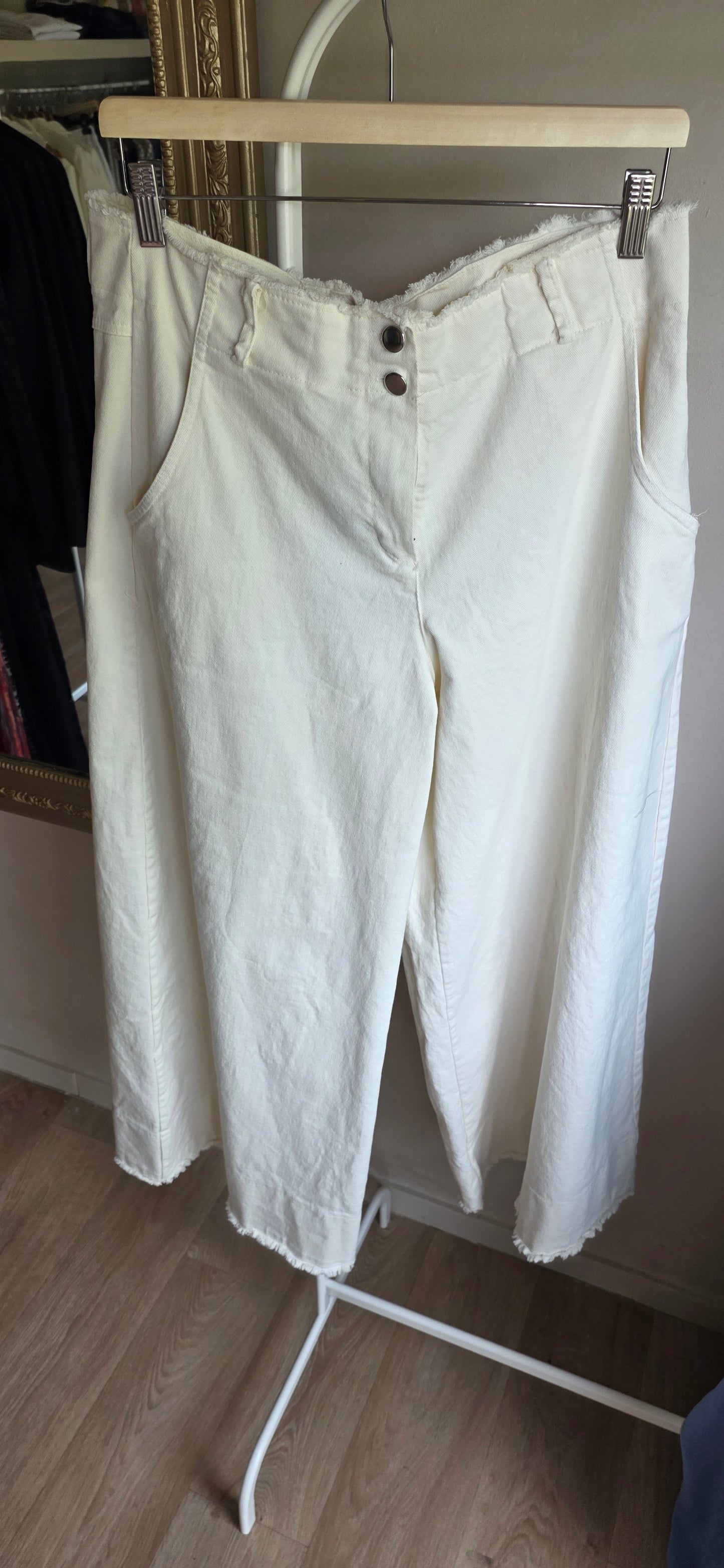 Very Wide Leg Jeans – Off White